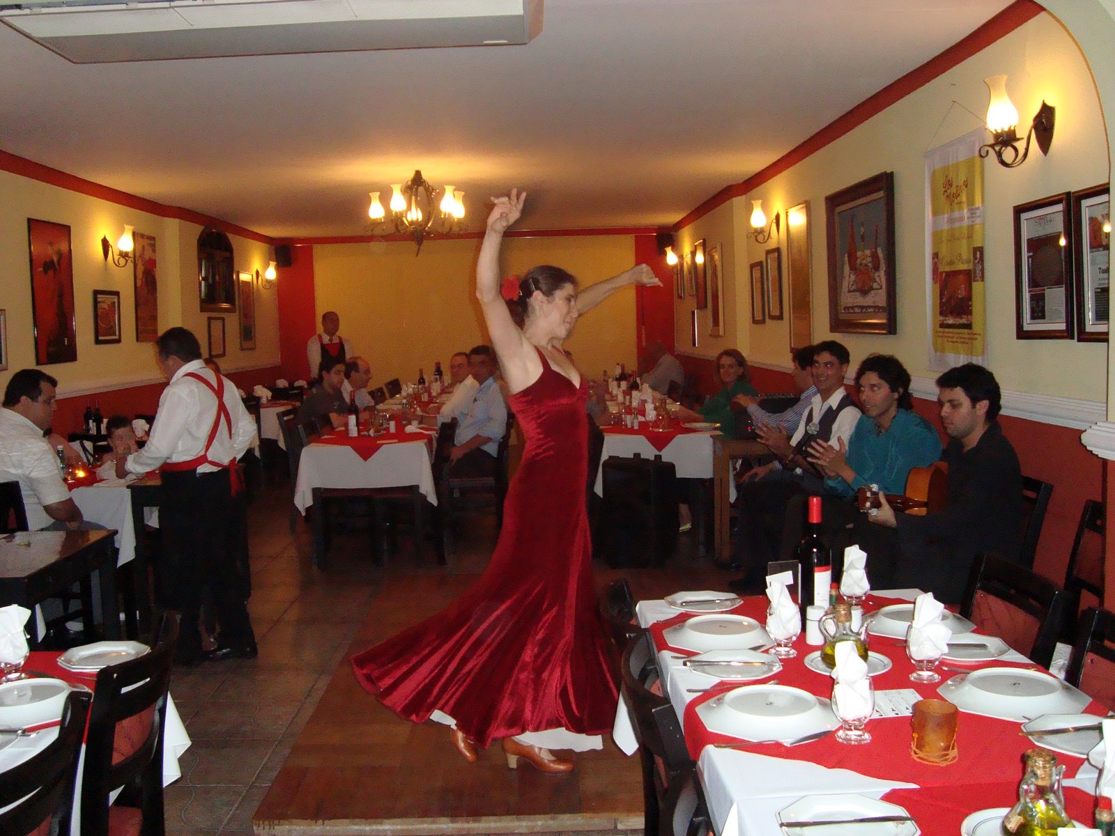 Bernadette Restaurante Espanhol - Foto 1